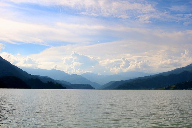 ‹ › phewa lake,pokhara 電話